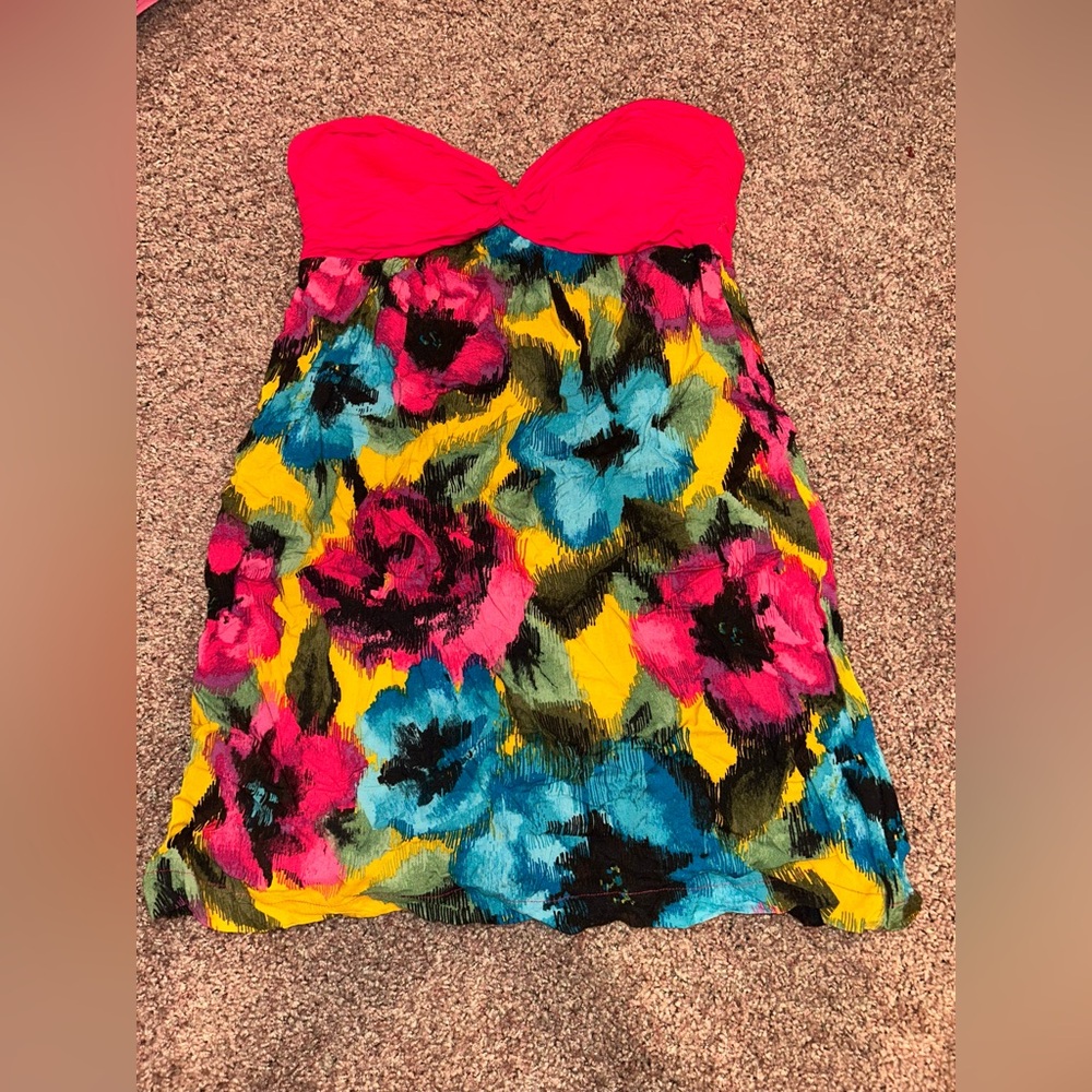 Twenty One Women’s M Strapless Floral Flowy Tank Top with Knotted Middle